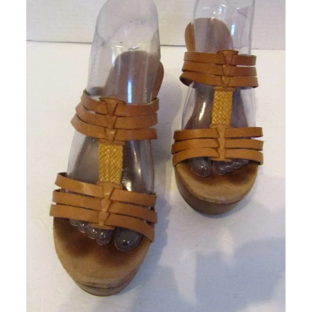 Women’s Tan Wedge UGG  Slide Sandals